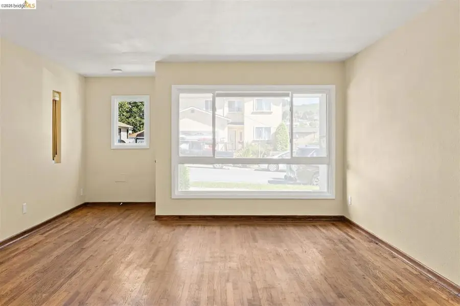 1067 Lassen St, Richmond, CA 94805 - #3