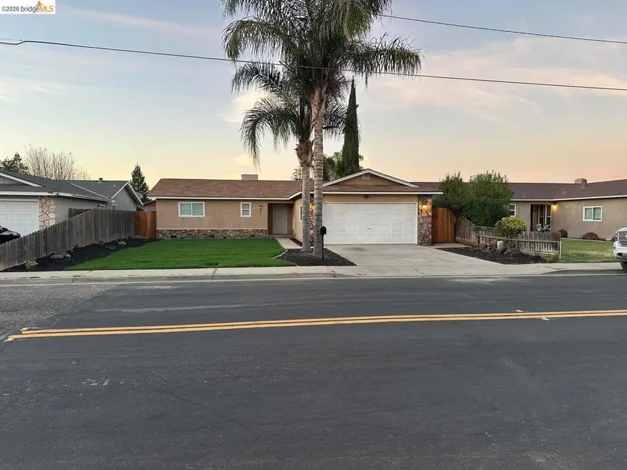 431 Montana Ave, Turlock, CA 95380 - #3