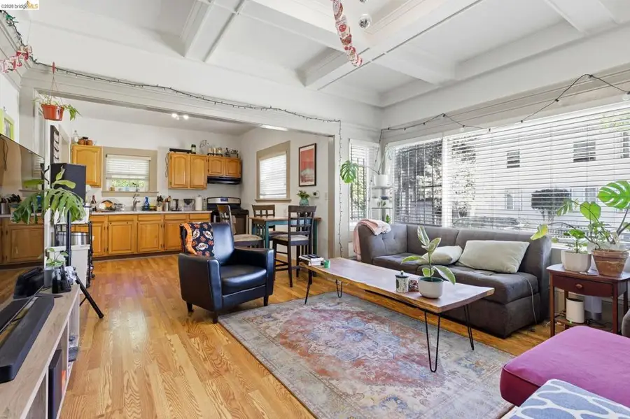 1102 10th St, Oakland, CA 94607 - #2