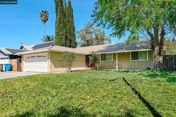 172 Arrowhead Dr, Vacaville, CA 95687