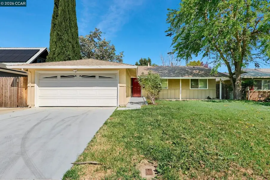 172 Arrowhead Dr, Vacaville, CA 95687 - #2