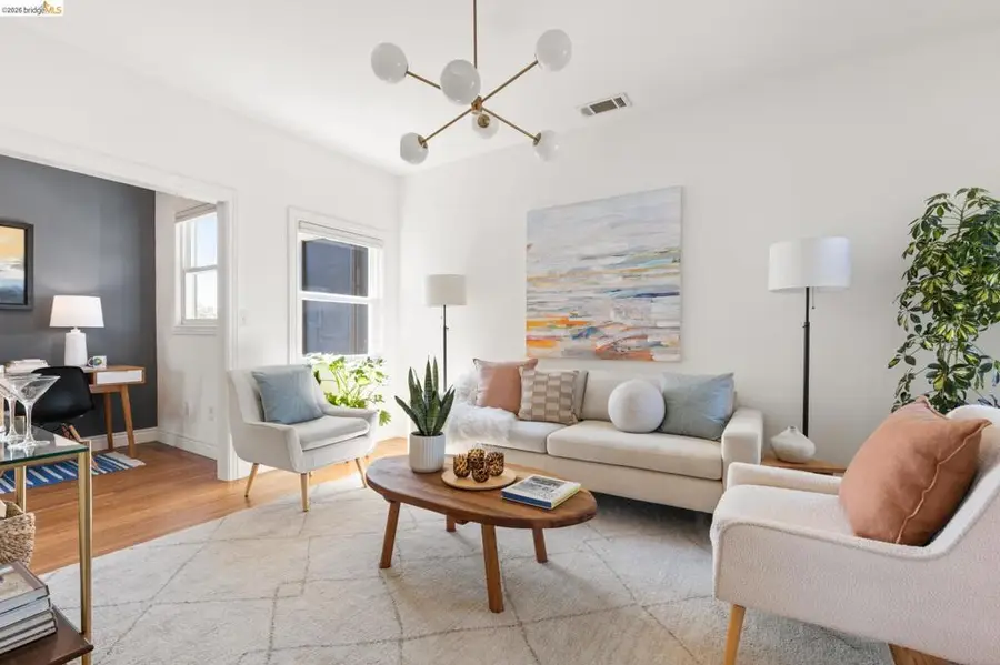 477 49th St, Oakland, CA 94609 - #3