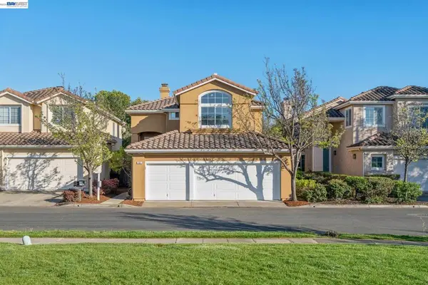 321 Ratto Rd, Alameda, CA 94502