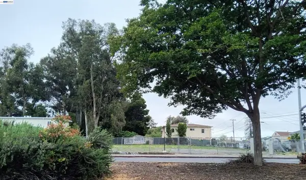 7701 Bancroft Avenue, Oakland, CA 94605