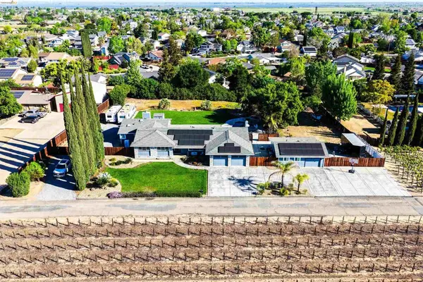 147 Loren Ln, Oakley, CA 94561