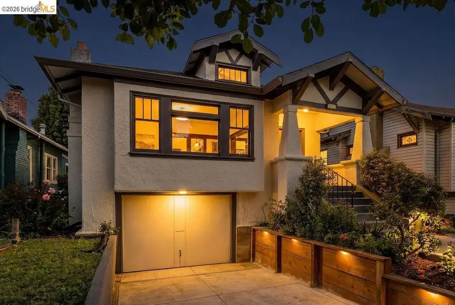 970 39th St, Oakland, CA 94608 - #2