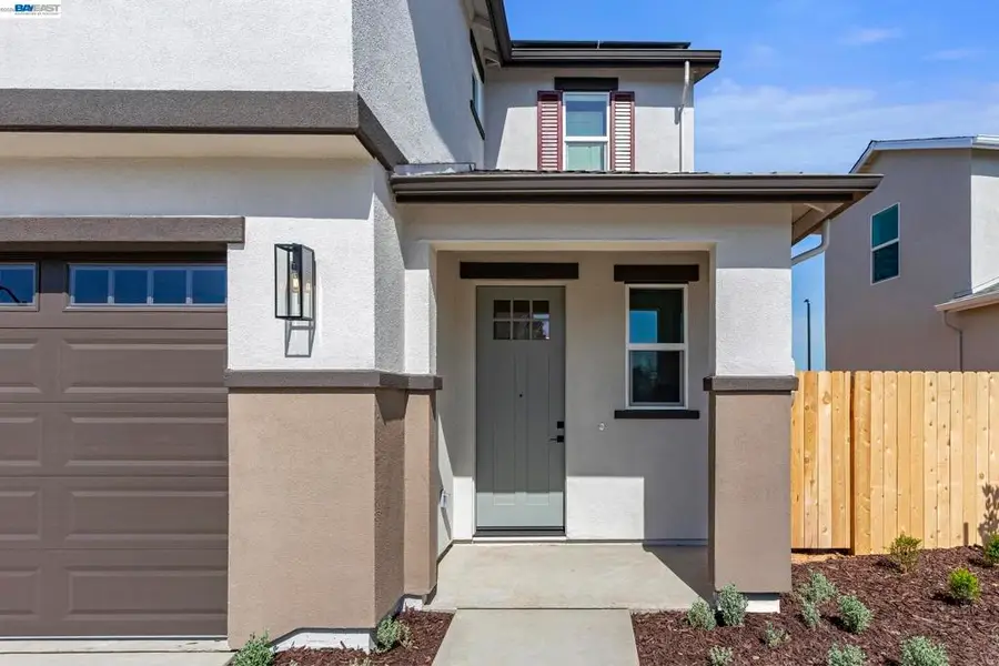 863 Pecan Tree Ln, Galt, CA 95632 - #2