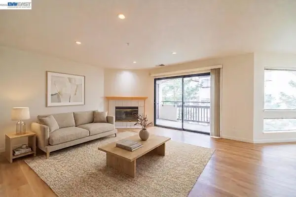 21103 Gary #318A, Castro Valley, CA 94546