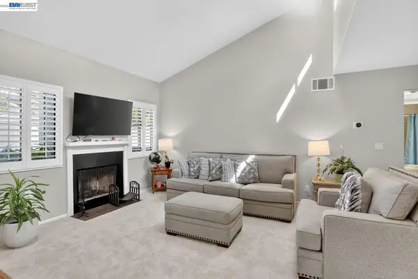 218 Apollo #3, Hercules, CA 94547