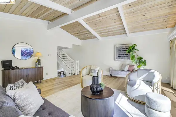 6635 Banning Dr, Oakland, CA 94611