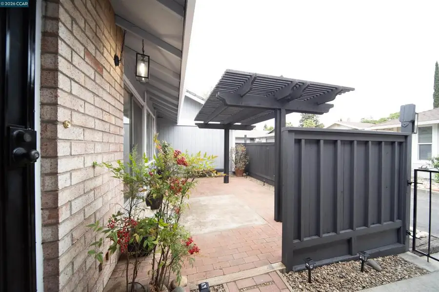 5581 Gonzalez Ct, Concord, CA 94521 - #3