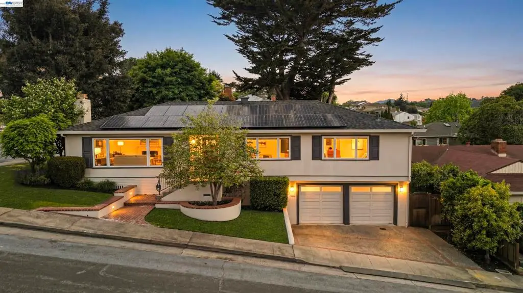 3740 Sky Ct, San Mateo, CA 94403 - #1