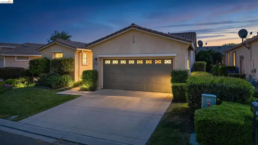 1063 Waterwood Dr, Rio Vista, CA 94571 - #3