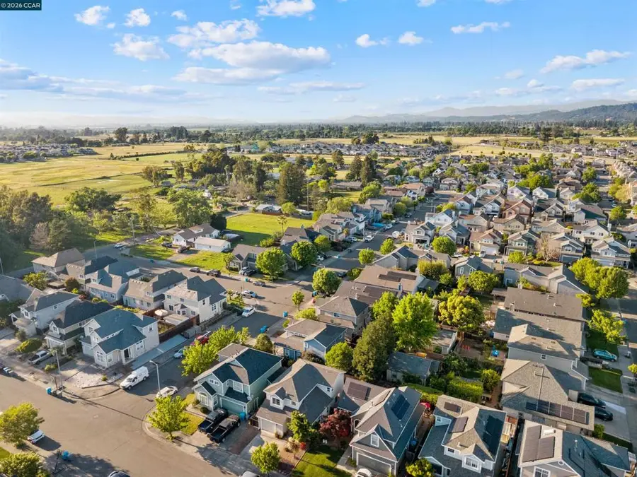 2289 Claiborne Cir, Santa Rosa, CA 95403 - #2
