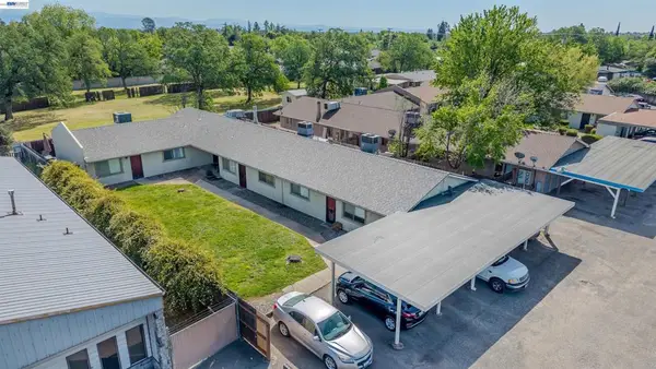 5570 Mountain View, Redding, CA 96003