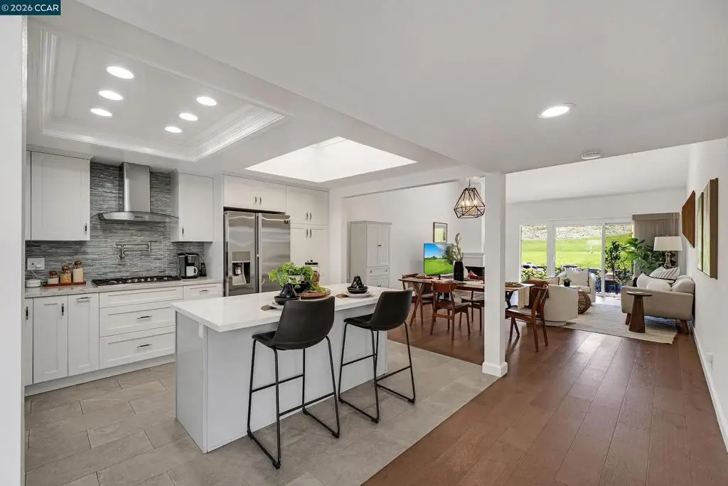 692 Silver Lake Dr, Danville, CA 94526 - #1