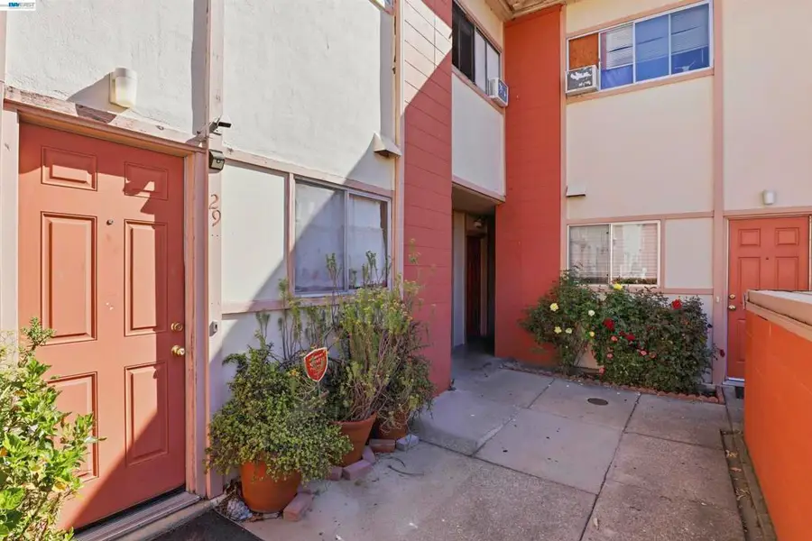 27505 Tampa Ave #29, Hayward, CA 94544 - #2