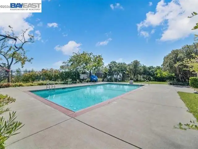 34 Chimney Rock, Oakland, CA 94605 - #3