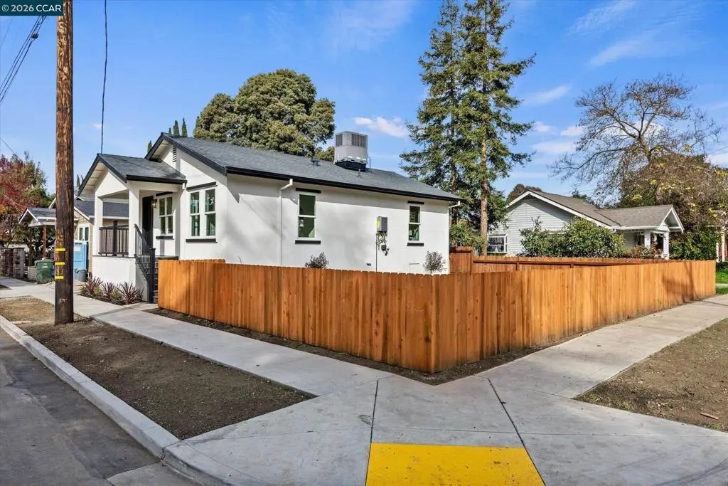 2027 Castro St, Martinez, CA 94553 - #1