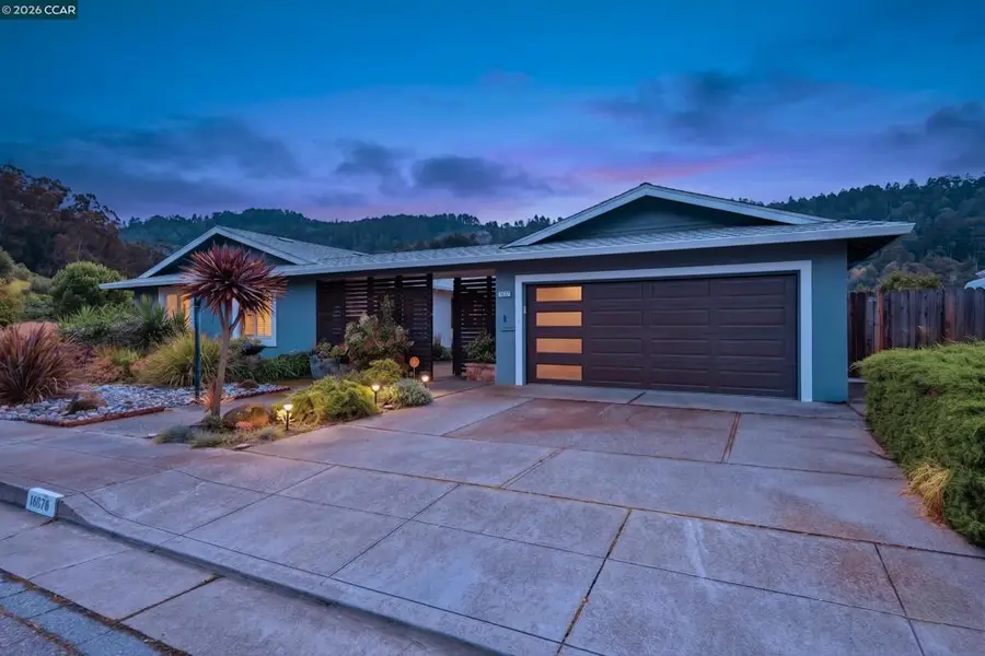 10570 Englewood Dr, Oakland, CA 94605 - #3