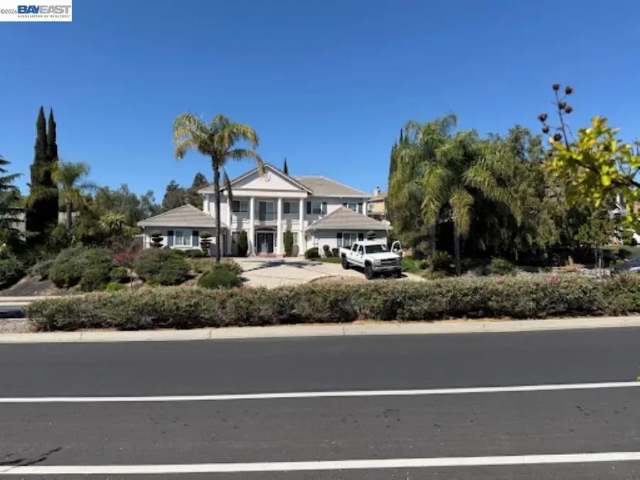 47 E Country Club Dr, Brentwood, CA 94513 - #2