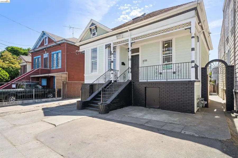2735 E 11th St, Oakland, CA 94601 - #3