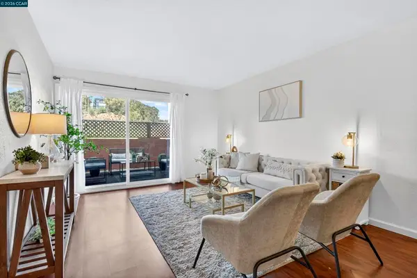 2005 Pleasant Valley Ave #103, Oakland, CA 94611