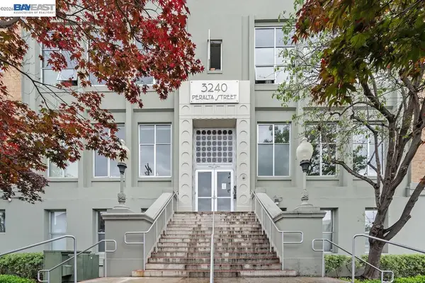 3240 Peralta St #24, Oakland, CA 94608