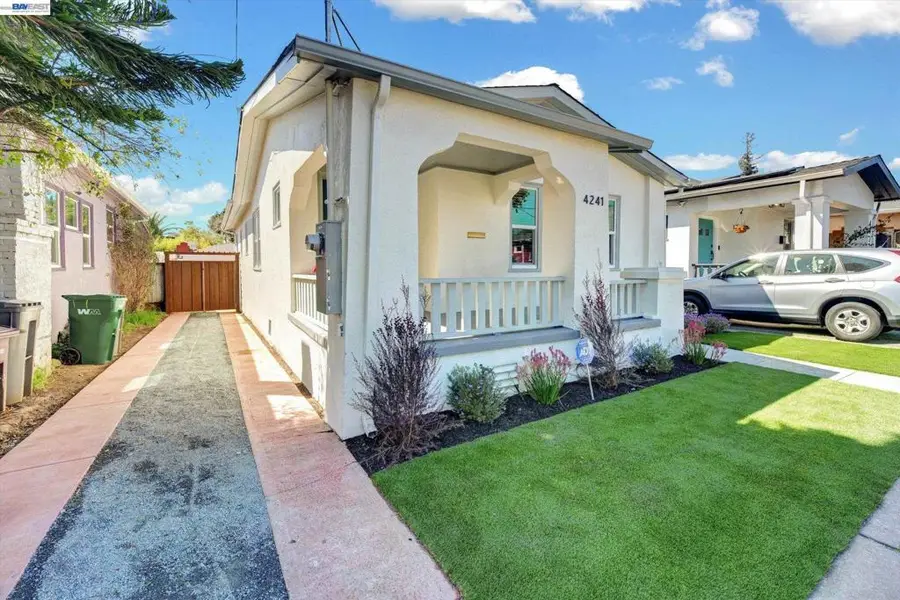 4241 Suter St, Oakland, CA 94619 - #2