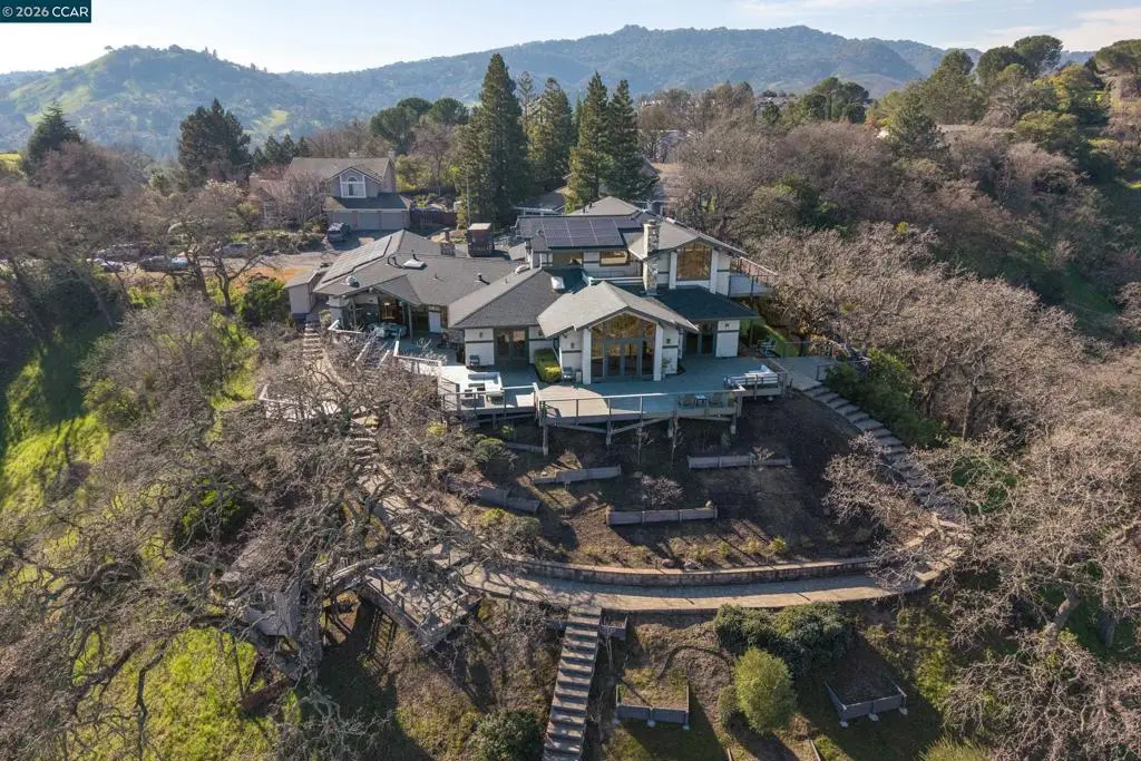 3284 Surmont Dr, Lafayette, CA 94549 - #1