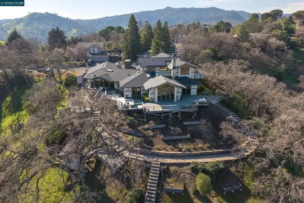 3284 Surmont Dr, Lafayette, CA 94549