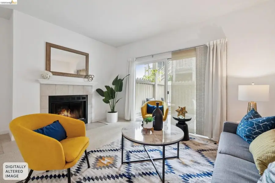 71 Lakeshore Ct, Richmond, CA 94804 - #2