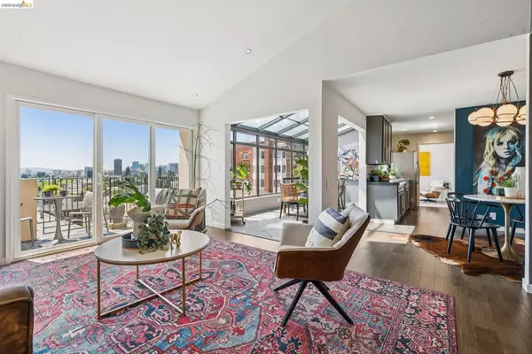 525 Mandana Blvd #402, Oakland, CA 94610