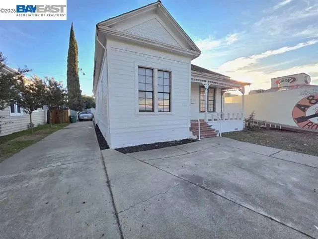 220 E Lodi Ave, Lodi, CA 95240 - #1