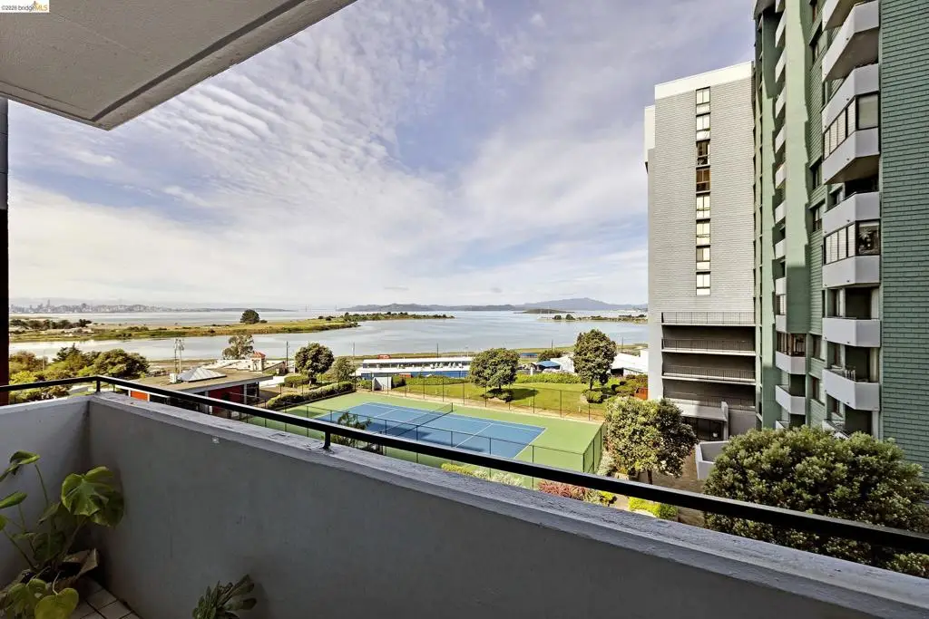 555 Pierce St #526, Albany, CA 94706 - #1