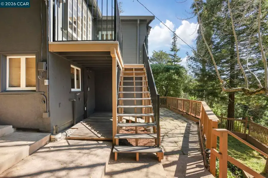 5716 Merriewood Dr., Oakland, CA 94611 - #3