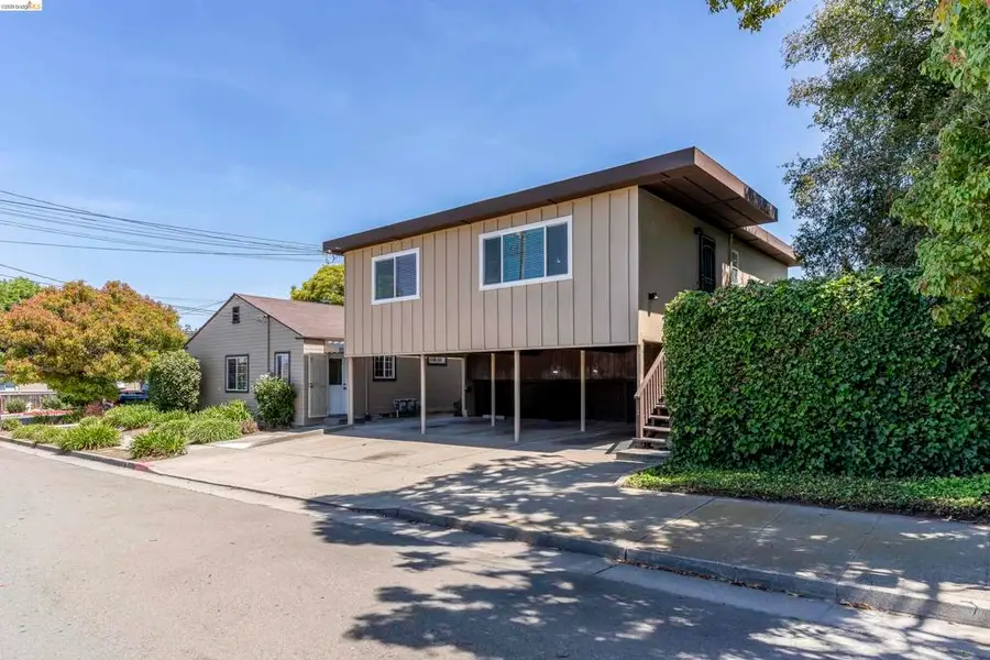 1114 S 57th St, Richmond, CA 94804 - #2