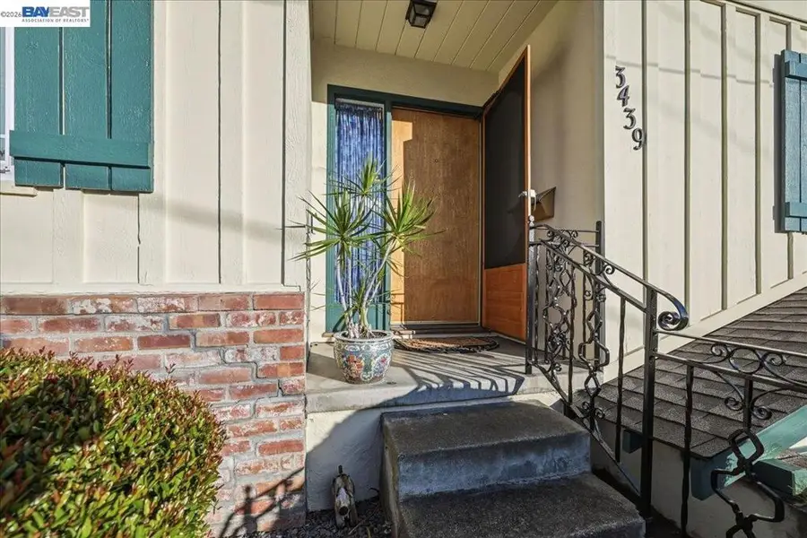 3439 Wyndale Dr, Castro Valley, CA 94546 - #2