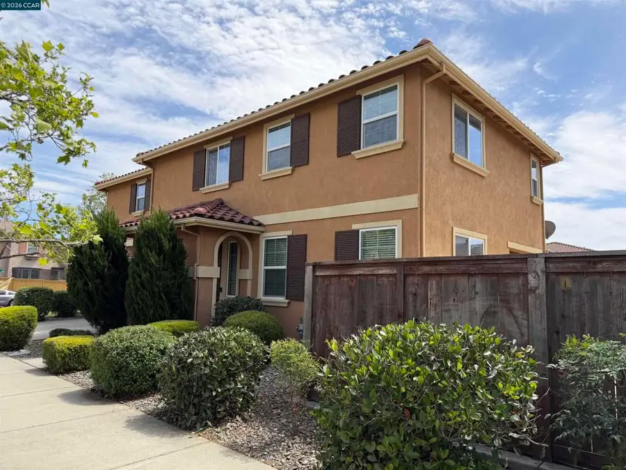 2459 Chuck Hammond Dr., Fairfield, CA 94533 - #3
