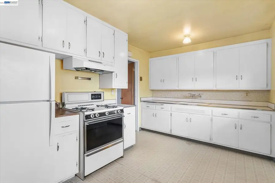 26350 Stryker St, Hayward, CA 94545 - #3