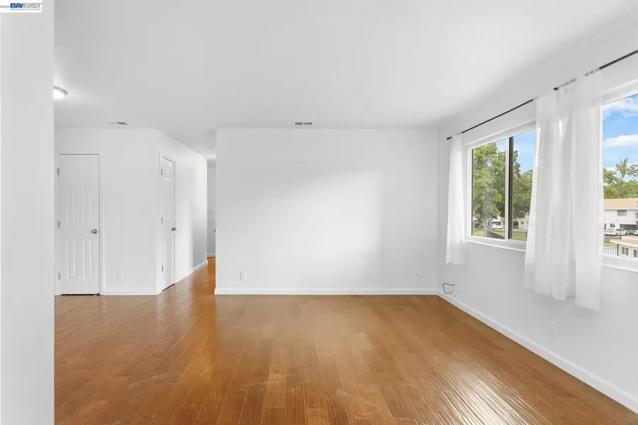 1044 Mohr Ln #D, Concord, CA 94518 - #2