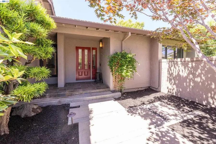 5812 Alderbrook Ct, Castro Valley, CA 94552 - #2