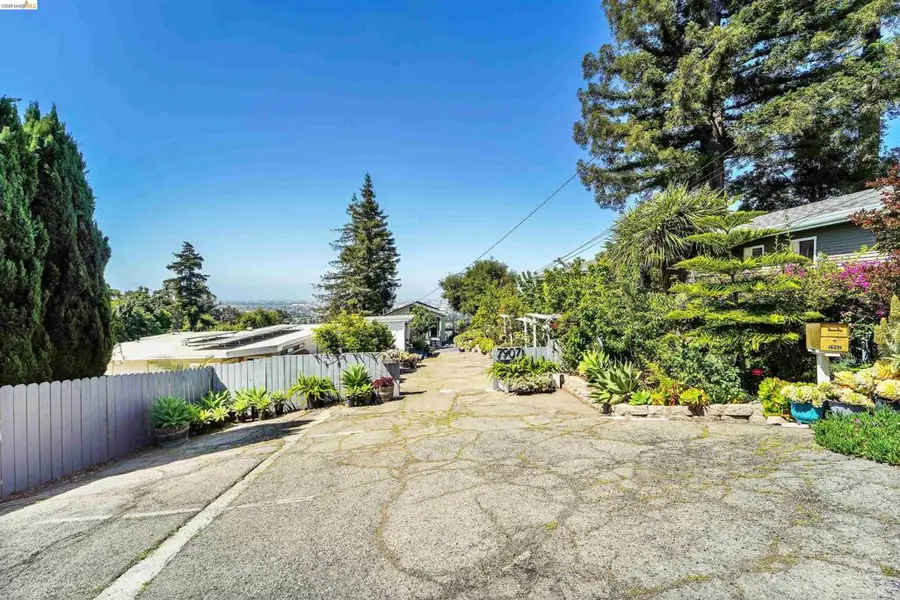 7907 Michigan Ave, Oakland, CA 94605 - #3