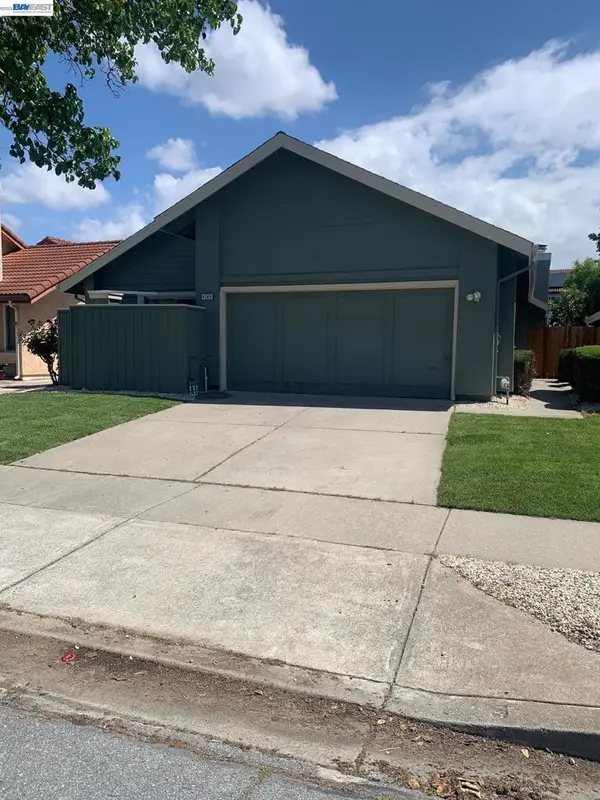 4266 Warbler Loop, Fremont, CA 94555