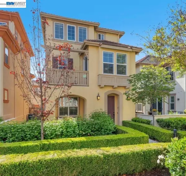 484 Selby Ln, Livermore, CA 94551