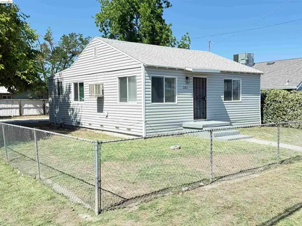 2353 Robindale Ave, Stockton, CA 95205