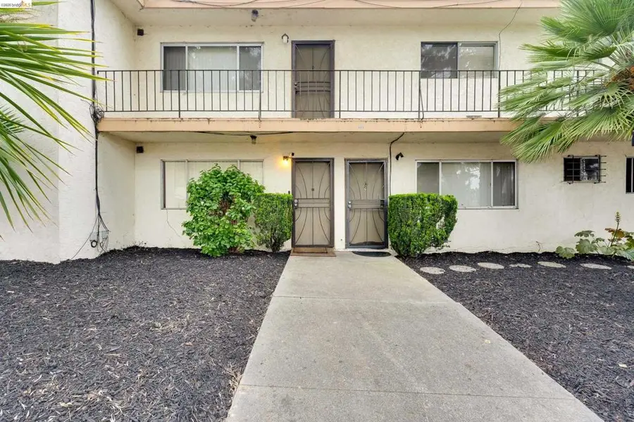905 E 24th St, Oakland, CA 94606 - #2