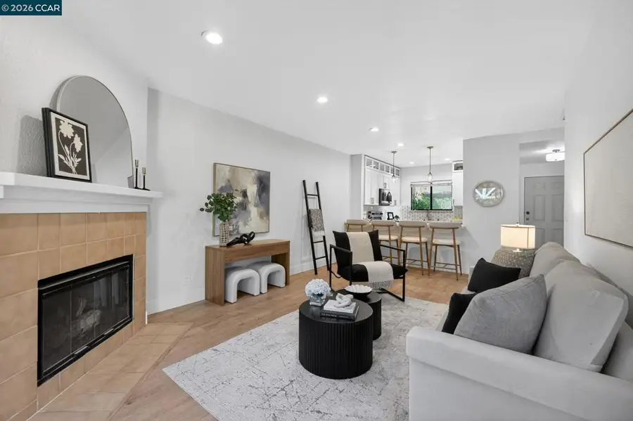 112 N Villa Way, Walnut Creek, CA 94595 - #2