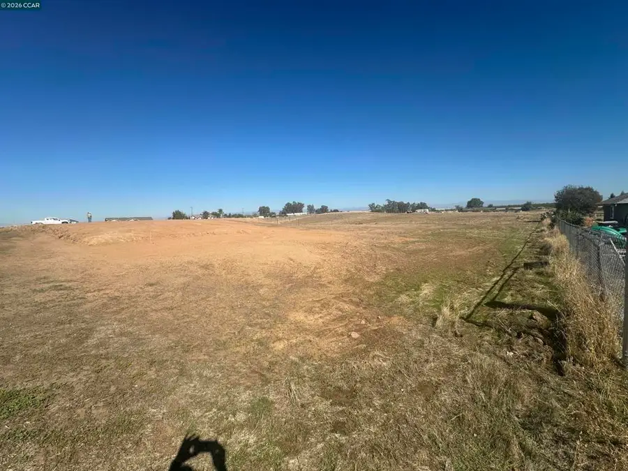 31341 Brightwood Rd, Madera, CA 93638 - #2