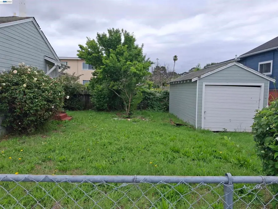 800 S 45th St, Richmond, CA 94804 - #3
